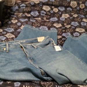 Size 18 blue jeans Universal thread